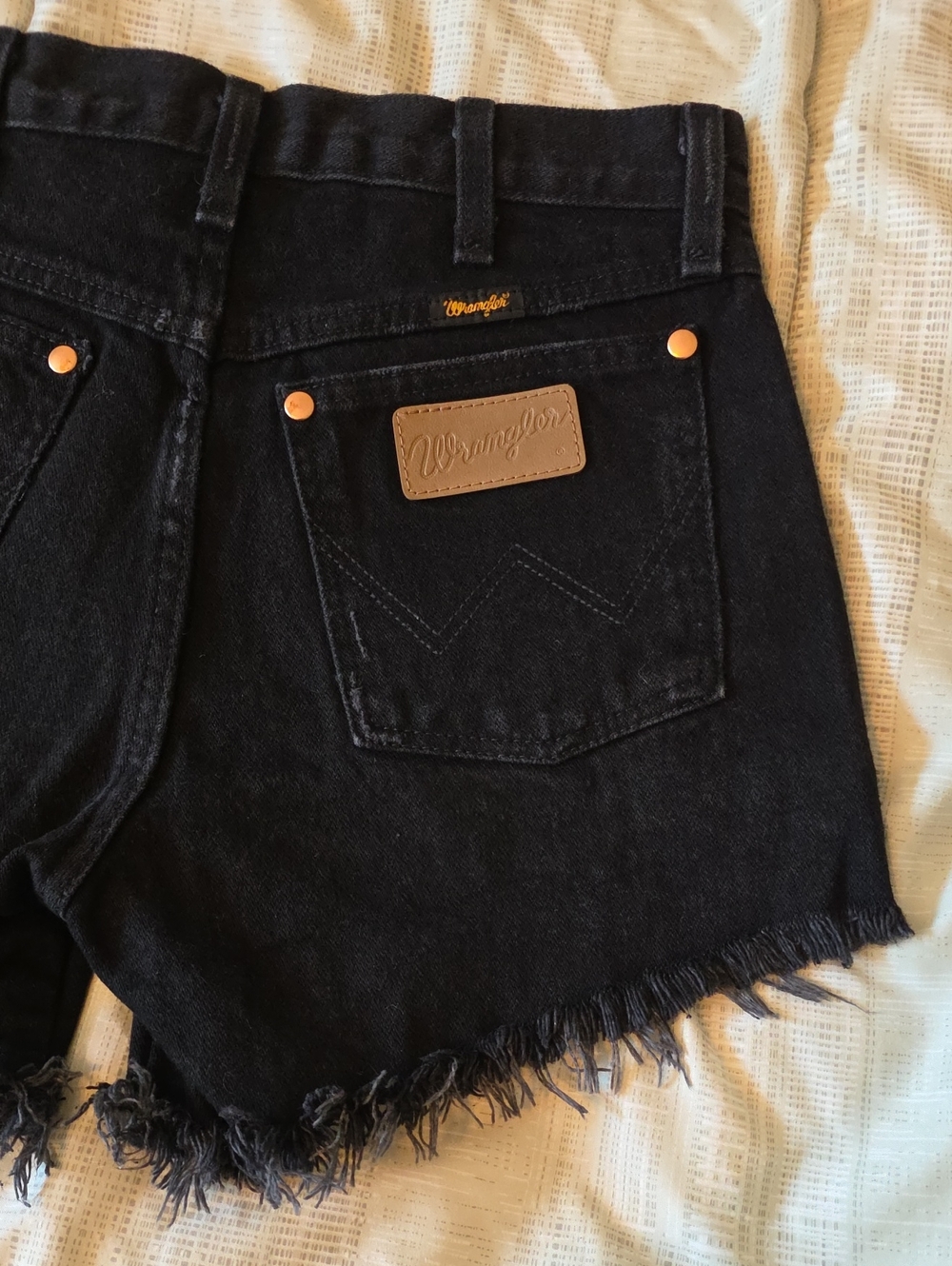 Wrangler Reworked Denim Cutoff Shorts - Picture 7 of 10